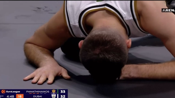 Avramović se opet povredio: Jaukao i previjao se od bolova (VIDEO)