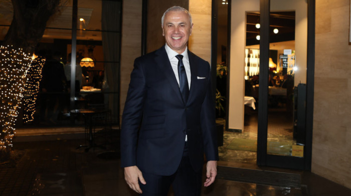 Terza, šmekeru! Direktor Zvezde za 8. mart priredio iznenađenje u studiju (FOTO)