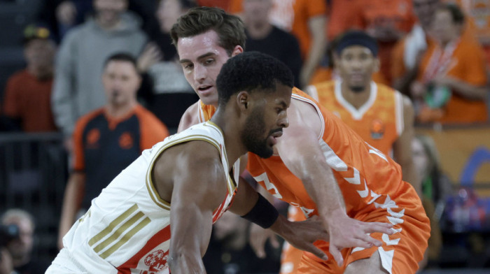 Poluvreme: Zvezda pokrenula program samouništenja, Valensija na dvocifrenom plusu