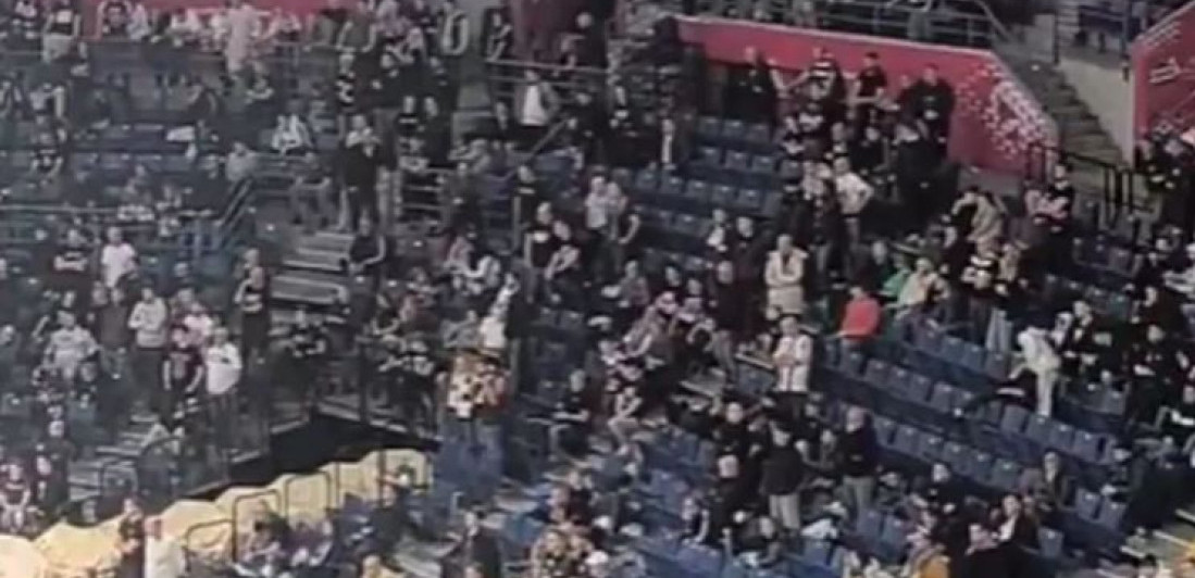 (VIDEO) Poluprazna Arena, ovako nešto se ne pamti: Navijači Partizana masovno napuštaju halu, isplivao snimak
