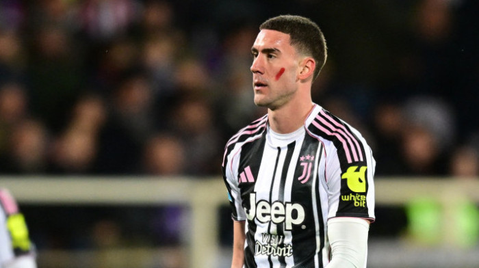 Ljudi, šta je ovo? Kakav skandal, sramota... Smešna kazna za rasizam prema Vlahoviću