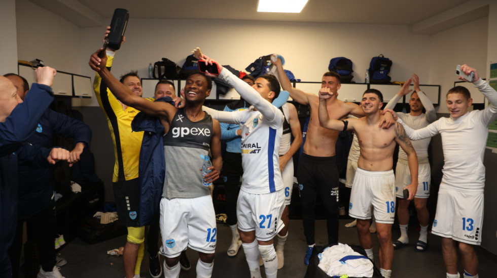 Pančevci slave u Humskoj: Igrači Želje u ekstazi nakon rušenja Partizana (FOTO/VIDEO)