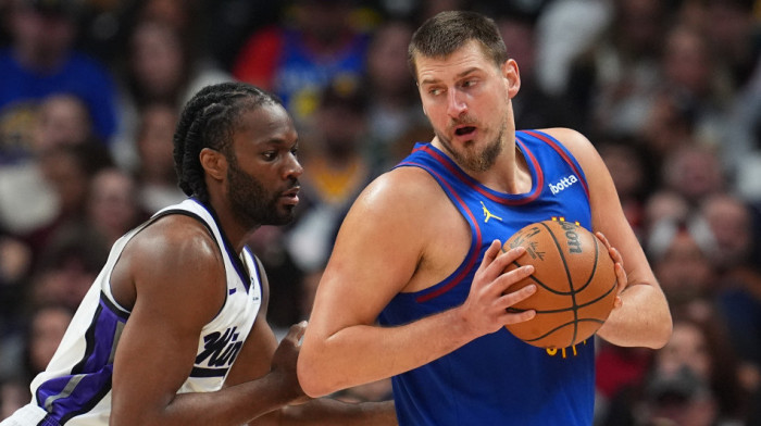 Ko nije atraktivan!? Jokićevo brutalno kucanje obeležilo noć u NBA ligi (VIDEO)