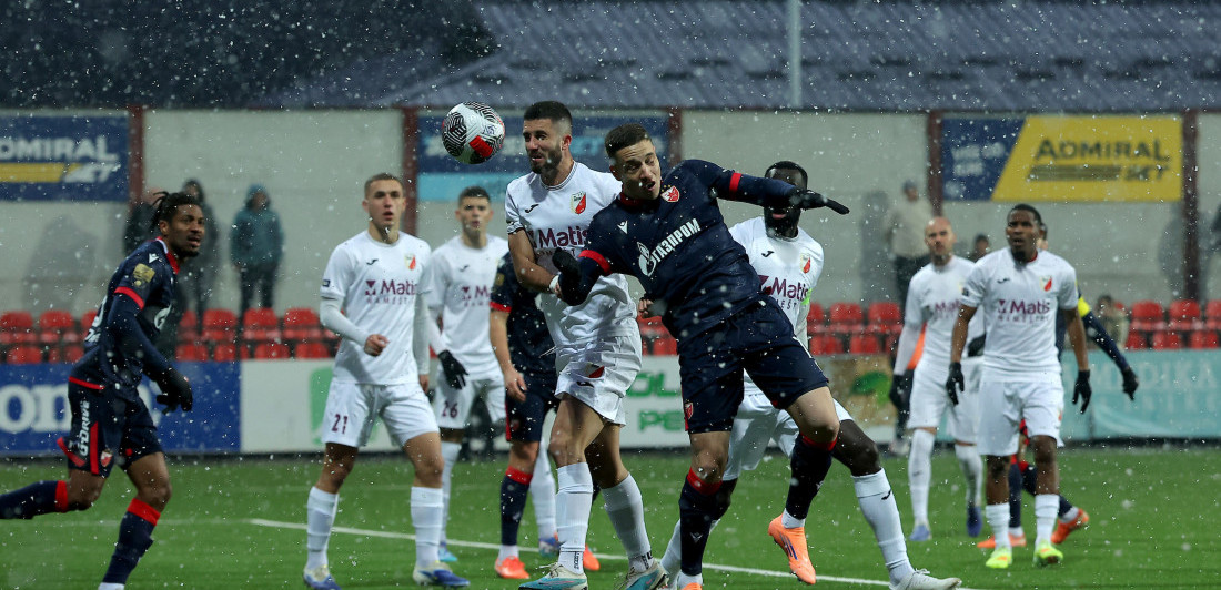 Zvezda i dalje bez gola u Ivanjici: Uzalud i više od 20 udaraca, Vasiljević čini čuda