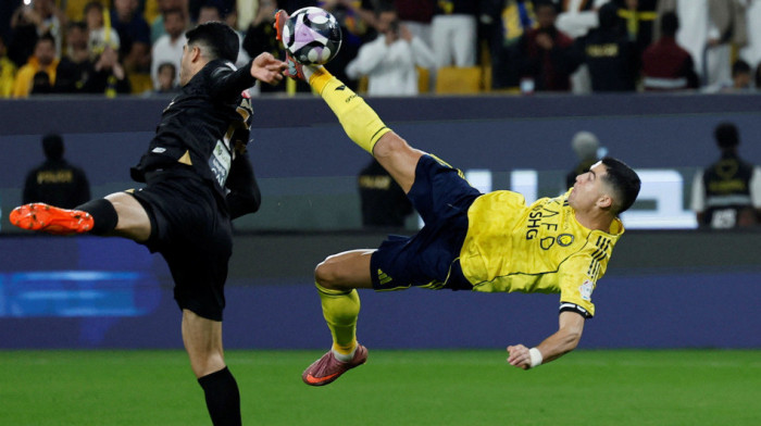 Auuu, šta pogodi Ronaldo: Makazice o kojima bruji planeta (VIDEO)