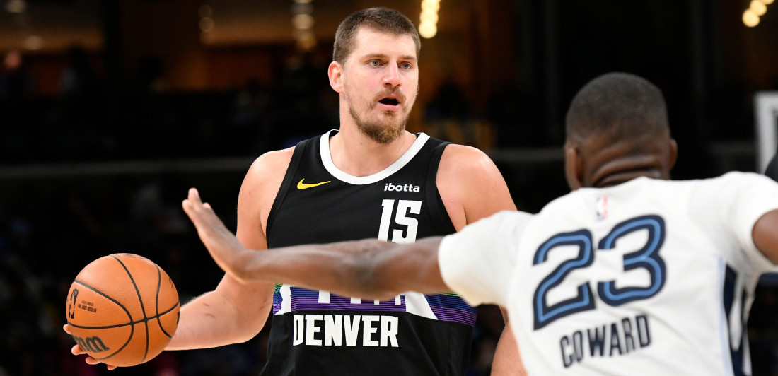 Genijeeee - Jokić jednim potezom ponizio celu odbranu (VIDEO)