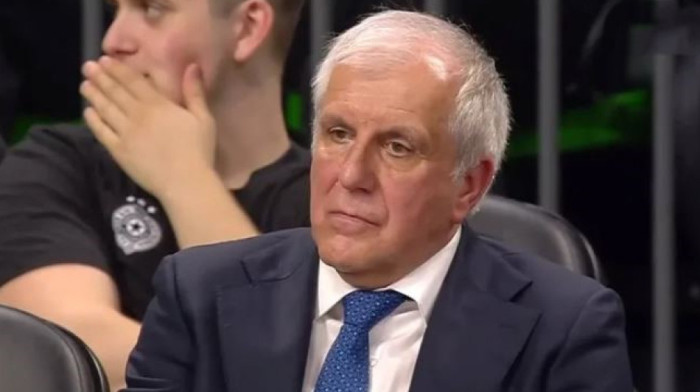Izraz lica Željka Obradovića najbolje oslikava bespomoćnost Partizana u Atini (FOTO)