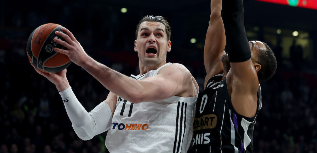 Saigrači hteli da tuku Hrvata, hvatali se za glavu zbog gluposti koju je napravio (VIDEO)