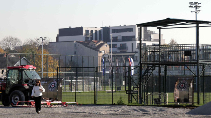 Radovi u Partizanovom kampu - Niču novi teren i tribine u SC "Zemunelo" (FOTO GALERIJA)