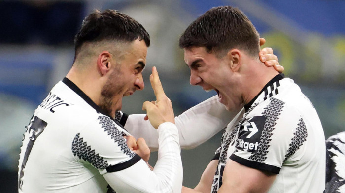 Drama Vlahovića i Kostića u Norveškoj: Sneg i led obustavili saobraćaj, avion ne može da poleti