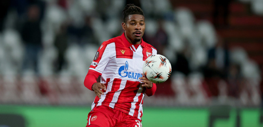 Šokantne tvrdnje Rumuna: Zvezdin Učena nije prošao probu u drugoligašu - Ima uvećano srce?