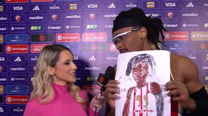 Moneke sa navijačkim crtežom: Volim vas, sledeći put ću to reći na srpskom!