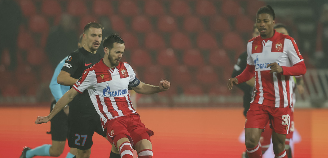 Zvezda umalo povela na "Marakani": Ivanić pucao sa 18 metara, navijači ostali u šoku