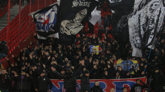 Hvala braćo, gest za pamćenje! Rumunski i srpski navijači gromoglasno: "Kosovo - Srbija" (VIDEO)