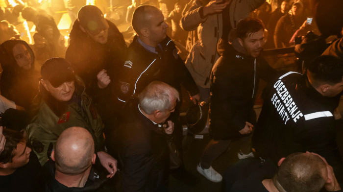 Svetski mediji bruje: Scene sa Željkovog dočeka na aerodromu obišle planetu