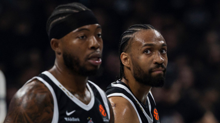 Ako Obradović pristane i uhvati se metle, koji igrači su na izlaznim vratima?