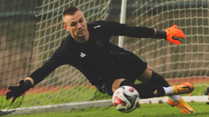 Oglasili se iz Turske: Kraj sezone za srpskog golmana