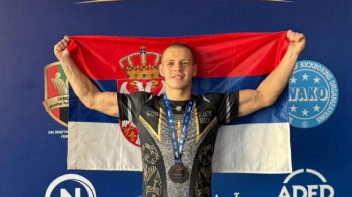 Bravo! Veljko Mićović je vicešampion sveta u kik-boksu