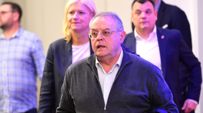 Čović o skandalu u Sarajevu: Nismo očekivali takav prostakluk, ko je dozvolio da se unesu oni transparenti