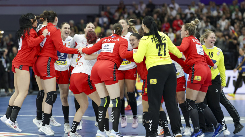 Miriše na Arenu, miriše na 2013. - Srbija ponovo pomera planine, a može li do novog čuda?