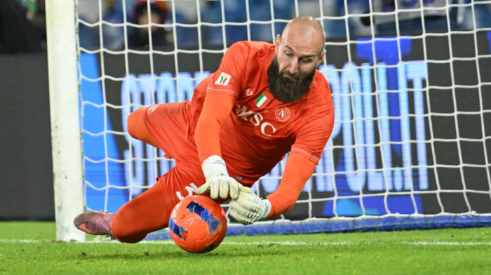 Vanja heroj Napolija: Srbin zatresao mrežu, pa odbranio penal i odveo tim u četvrtfinale Kupa (VIDEO)