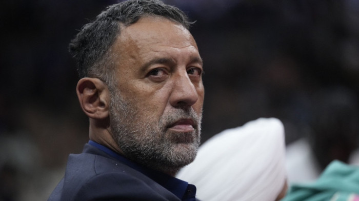 Vlade Divac slomljen posle smrti bivšeg saigrača