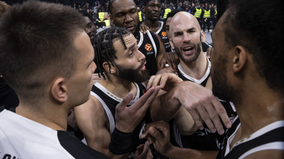 Tenzije posle meča Partizan - Bajern: Marinković i Vošington u klinču, evo zbog čega (FOTO)