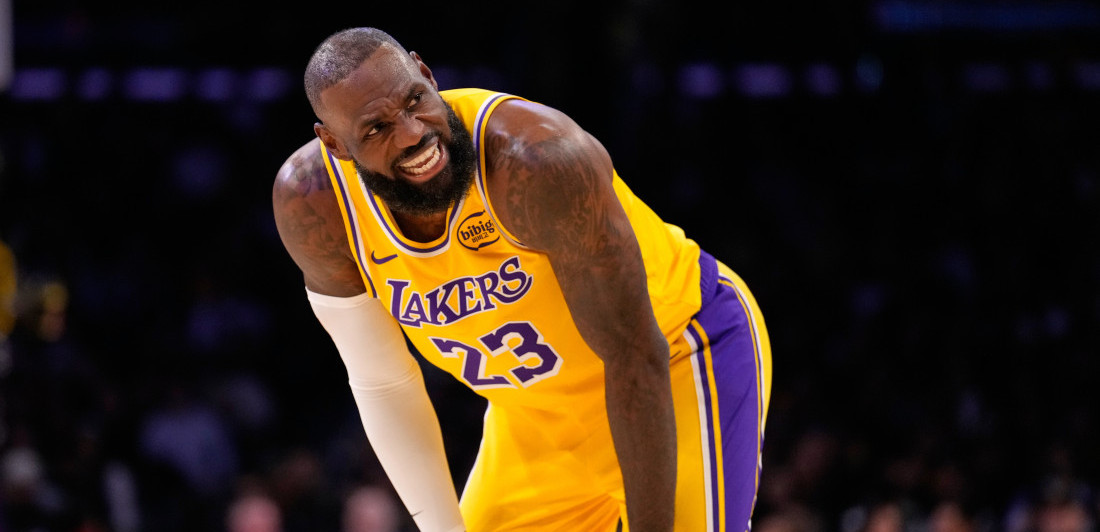 Lebron prekinuo niz dug 18 godina: Izabrao je asistenciju za pobedu pre slave (VIDEO)