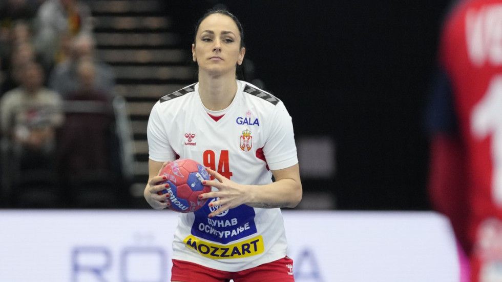 (VIDEO) Desilo se s*anje... Samopoštovanje? U svlačionici - Nestvarna izjava srpske rukometašice