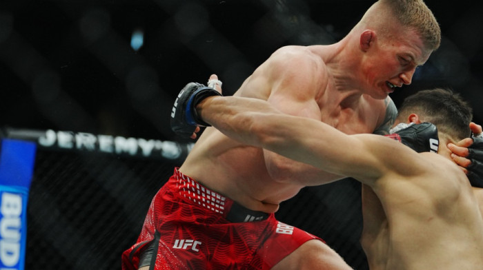 Auu, kakav krvnički nokaut: Poljak surovo izudarao Turčina (VIDEO)