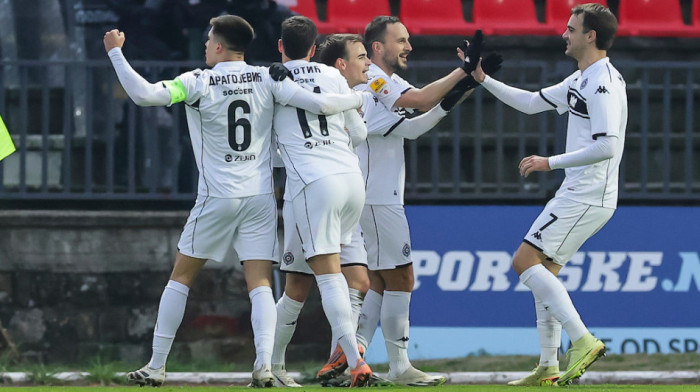 Partizanovi klinci prkose problemima: Promena trenera, rat uprave, a oni grabe ka tituli