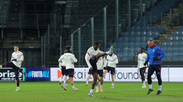 Sportinjo u Gracu: Pogledajte kadrove sa treninga Zvezde, Arnautović kao zapeta puška (FOTO/VIDEO)