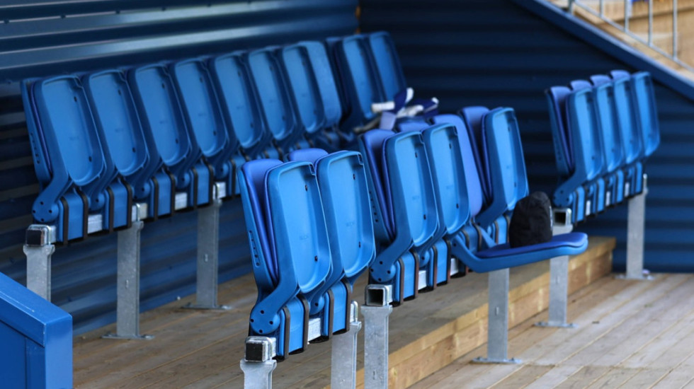 (VIDEO) Zastrašujuće! Dečak od 15 godina zapalio skoro ceo stadion - Klub mora da gradi ispočetka