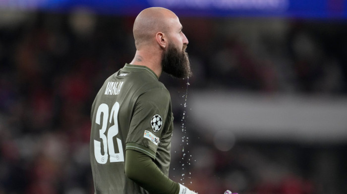 (VIDEO) Au, kakva odbrana: Milinković-Savić skinuo zicer Hrvatu, pa u nastavku meča primio dva gola