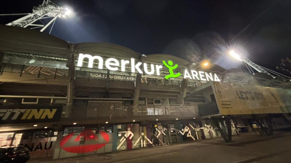 Iznenađenje ispred stadiona Šturma! Legendarni selektor ima svoj trg: Srbi ga i dalje pominju (FOTO)