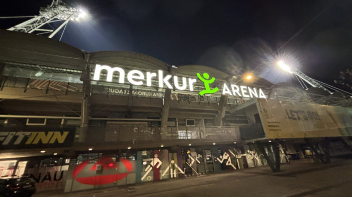 Iznenađenje ispred stadiona Šturma! Legendarni selektor ima svoj trg: Srbi ga i dalje pominju (FOTO)