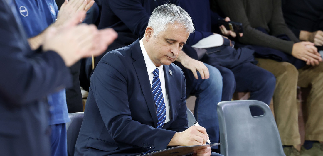 Turski savez otkrio pre vremena: Poznato ko menja Kokoškova na klupi Efesa (FOTO)