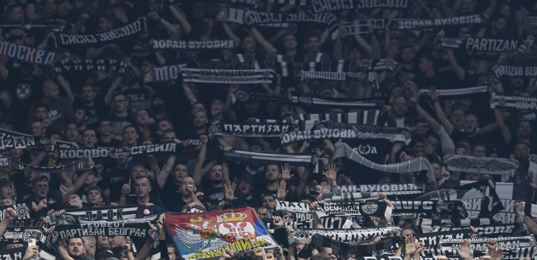 “Neznalice, nisi dobrodošao ovde”: “Grobari” poslali brutalnu poruku novom treneru Partizana