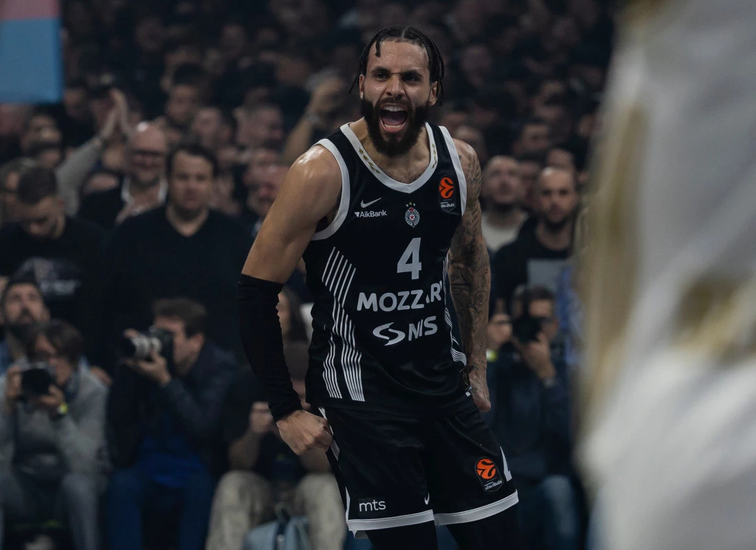 Životna priča Dvejna Vošingtona: Odrastao uz Kobija Brajanta, napustio Partizan, pa se vratio...