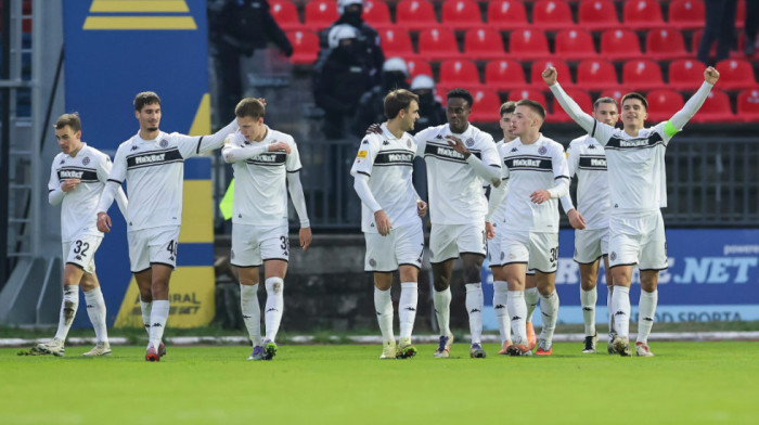 Partizan na leto zarađuje 26.000.000 evra?! Šokantan podatak za radost crno-belih