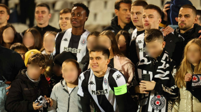 Sjajan gest - Partizan ugostio decu sa Kosova i Metohije, evo šta im je Mijatović poručio