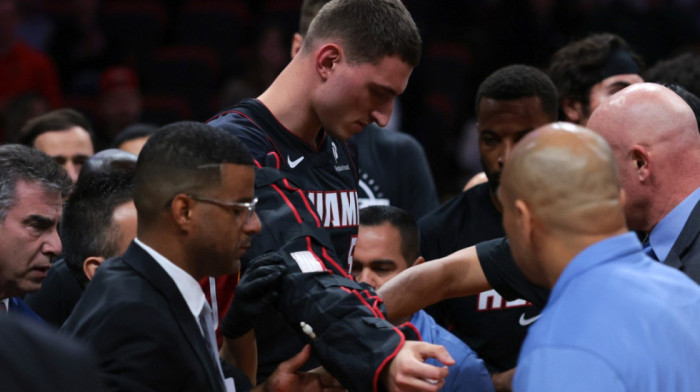 Ludi Srbin, smeje se dok krvari: Amerikanac nije mogao da veruje šta vidi (VIDEO)