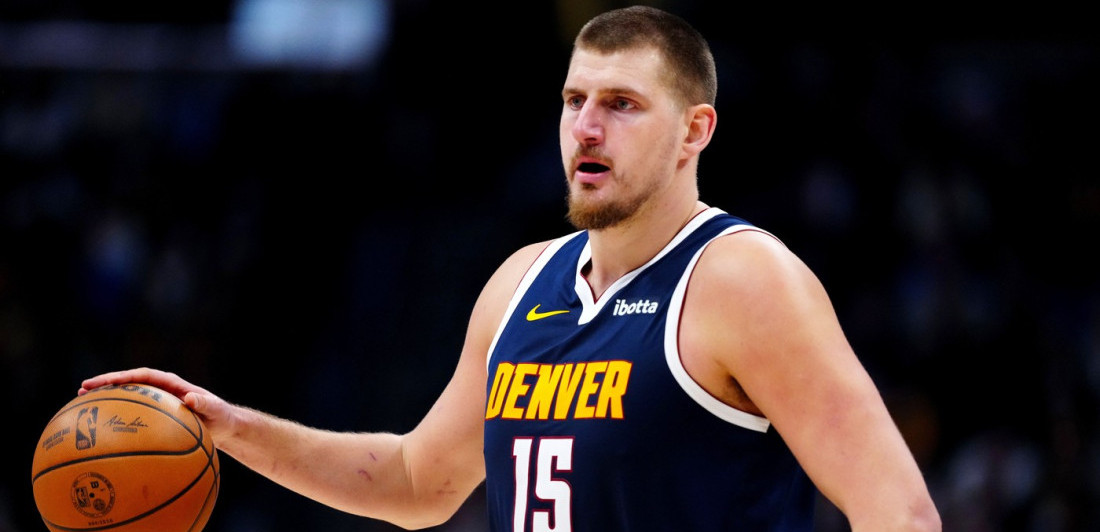 Nikola izašao iz automobila, svi pali na zadnjicu - Vozi zver koja košta 300.000 dolara