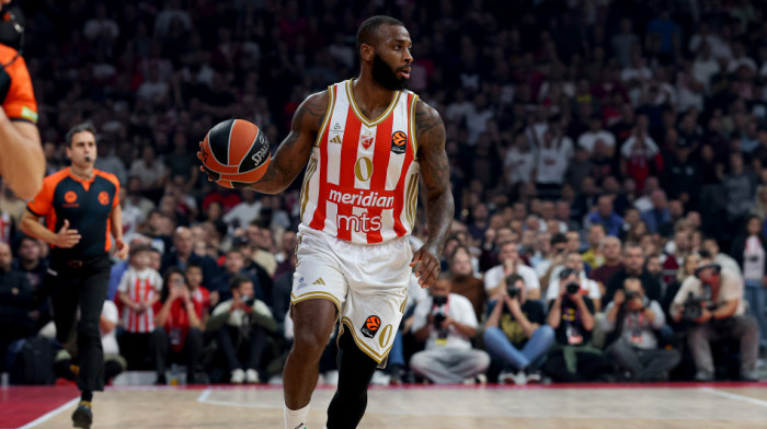 Misteriozna objava Miler-Mekintajera: Šta je ovime hteo da poruči? (FOTO)