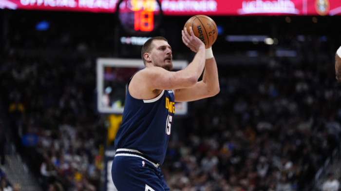 Ovo samo Jokić može - Pričaće deci uz pivo izmišljene priče