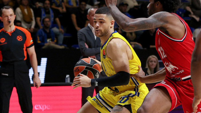 Pogledajte kako Lundberg dominira u Makabiju: Navijači Partizana se pitaju gde je bio u Beogradu