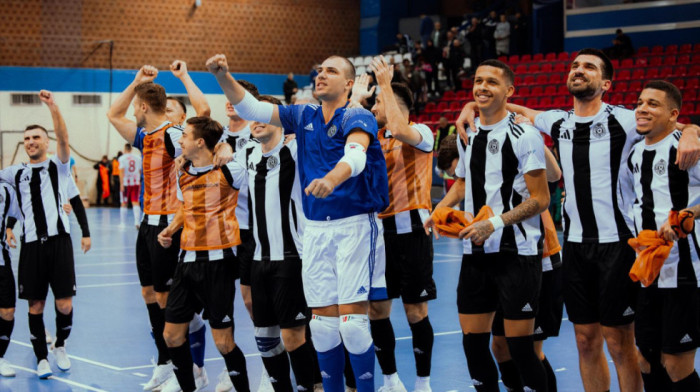 Partizan demostrirao silu! Crno-beli razbili Zvezdu, pa zakazali borbu za trofej (FOTO)