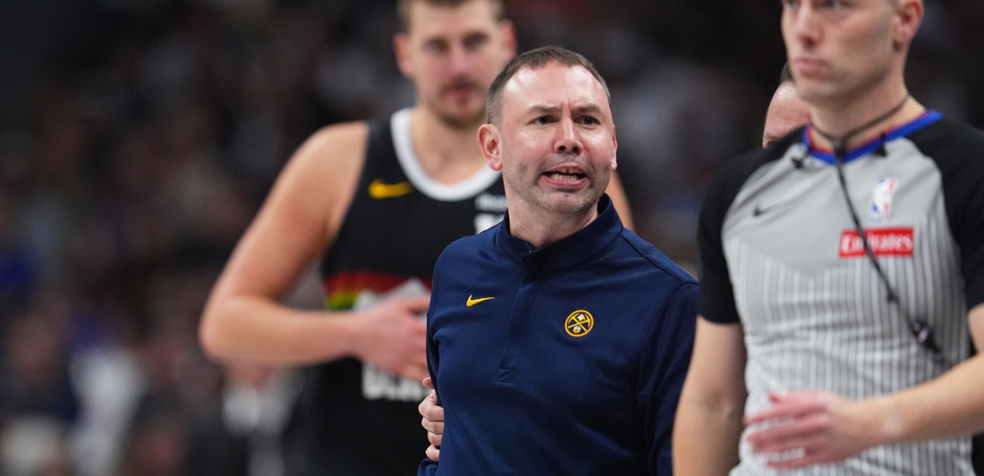 Adelman poludeo: Trener Denvera nasrnuo na sudije zbog Jokića (VIDEO)