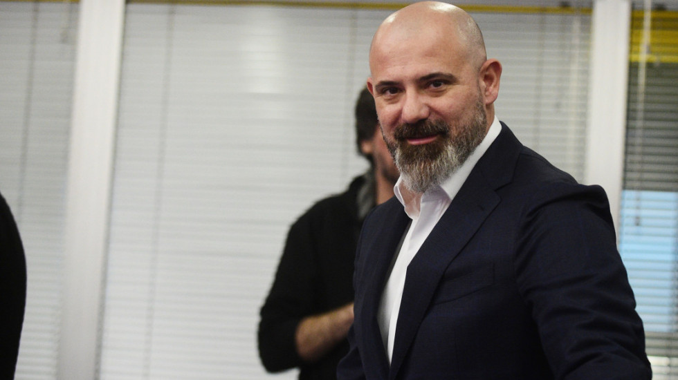 Stankovića su uzdigli do nebesa, pa počeli da ga gaze: Rus začepio usta pljuvačima