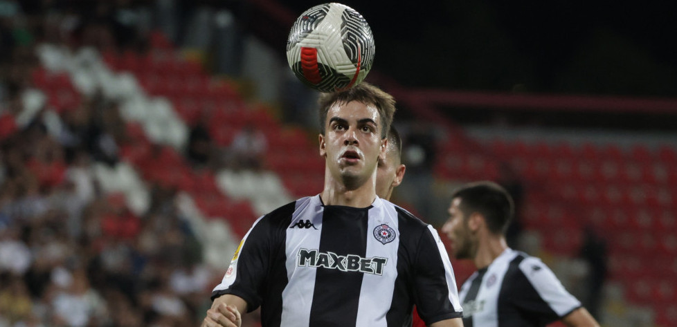 Da li je ovo šansa za Partizan da zadrži Miloševića? Štutgart doveo novog napadača